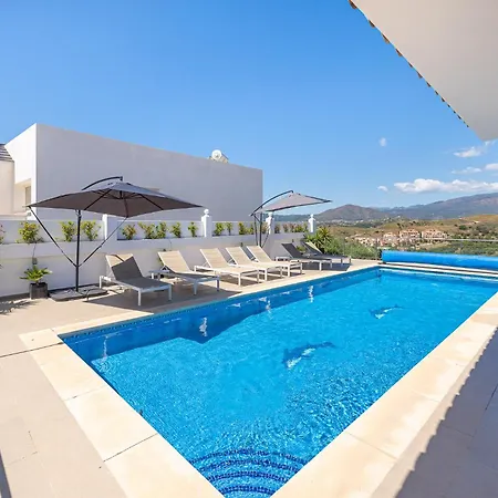 Stunning 6 Bed Private Pool Mijas Gol Fuengirola